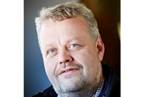 Henrik Nielsen, International Furniture